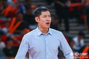 张庆鹏：国内青训忽略了个人有球技巧 球员持球进攻比重太少